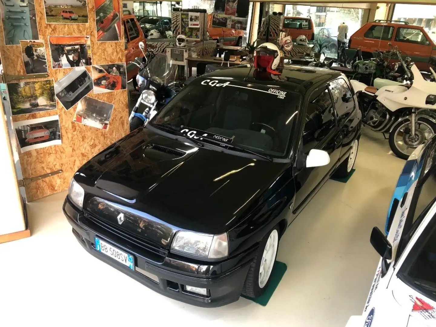 Renault Clio 1.8i 16V   TRATTATIVE IN SEDE Schwarz - 2