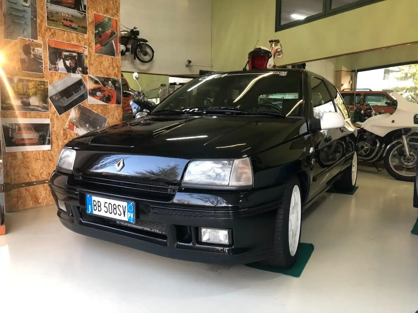 Renault Clio 1.8i 16V   TRATTATIVE IN SEDE Schwarz - 1