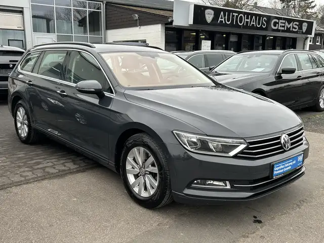 Volkswagen Passat Comfortline Active-Info Navi Dynaudio PDC