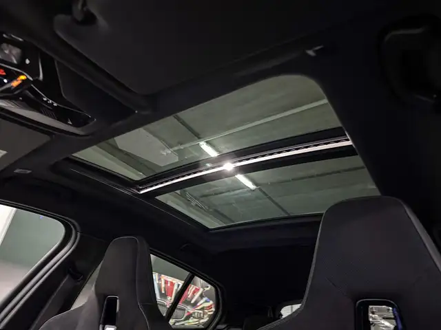 BMW 1 Series view 10