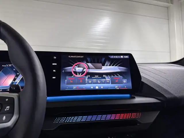 BMW 1 Series view 15