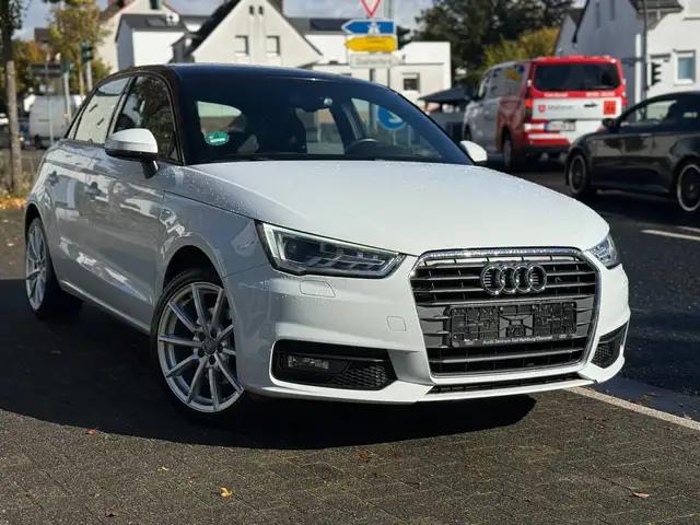 Audi A1 sport/S-line/TÜV-01.2028/AUTOMATIK/NAVI/Sportback
