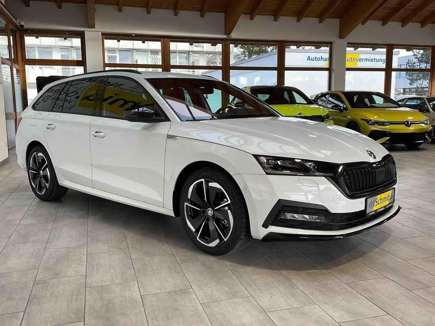 Skoda Octavia Combi 1.5 TSI ACT e-TEC Sportline*NAVI* Weiß - 2