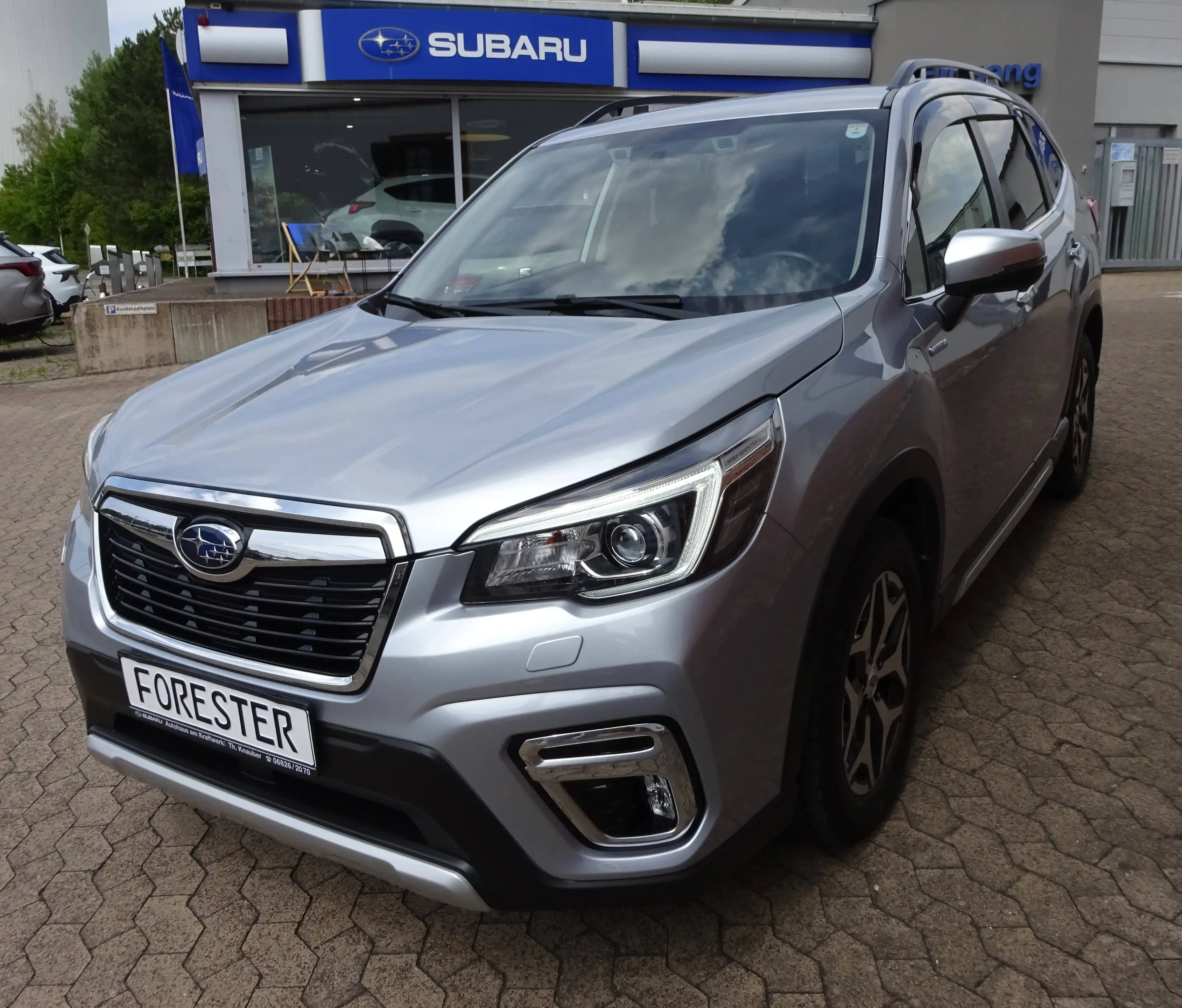 Subaru Forester 2.0ie Active, *1.HD*AHK*AWR*