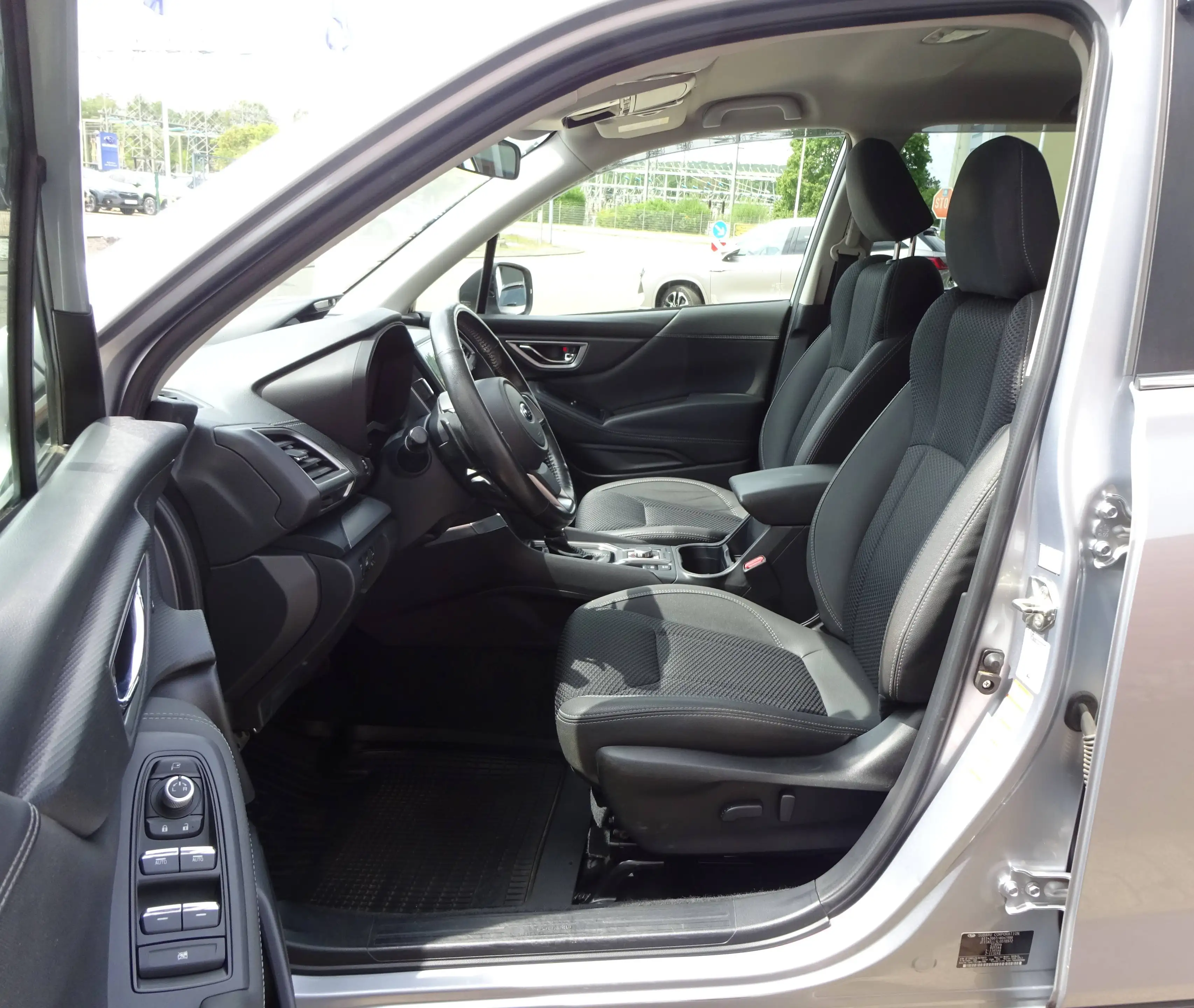 Subaru Forester 2.0ie Active, *1.HD*AHK*AWR* — photo 10