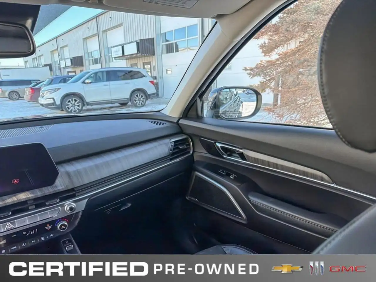 Kia Telluride снимка Kia Telluride