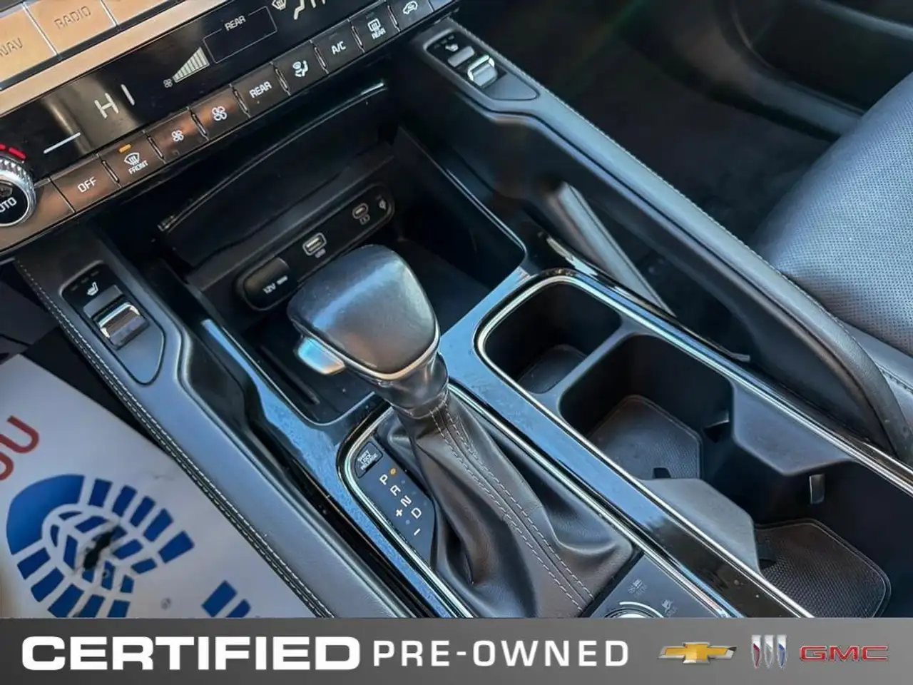 Kia Telluride снимка Kia Telluride