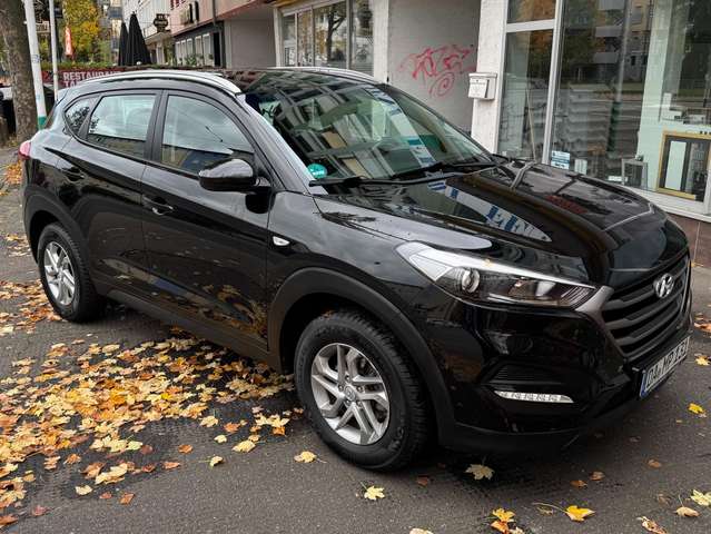 Imagine Hyundai TUCSON Tucson blue 1.6 GDi 2WD Classic
