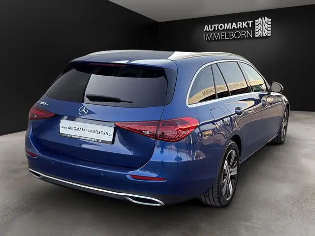 Mercedes-Benz C-Class view 11