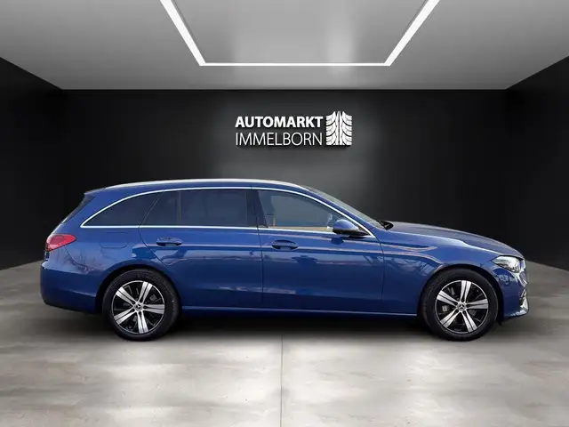 Mercedes-Benz C-Class view 7