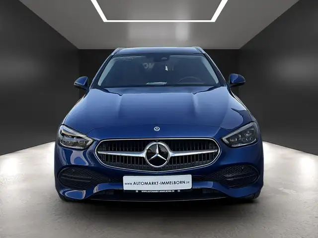 Mercedes-Benz C-Class view 9