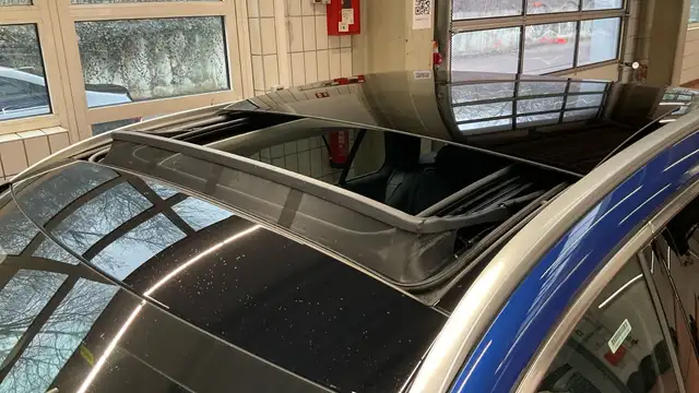 Mercedes-Benz C-Class view 14