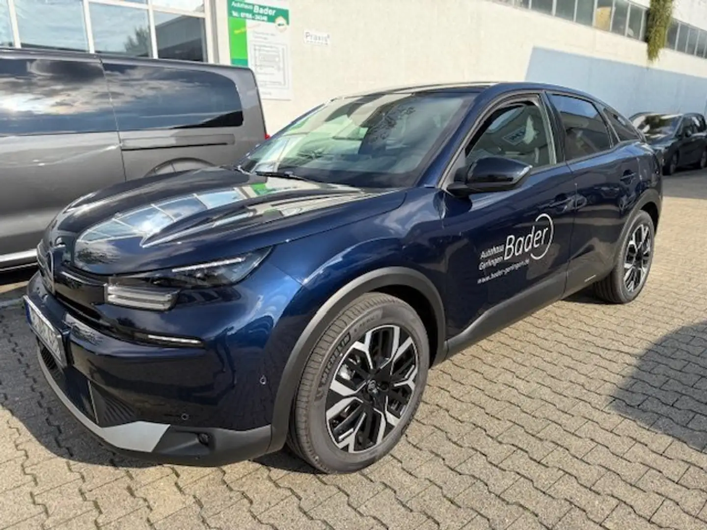 Citroen C4 C4 MAX 145 Hybrid Automatik Blau - 1