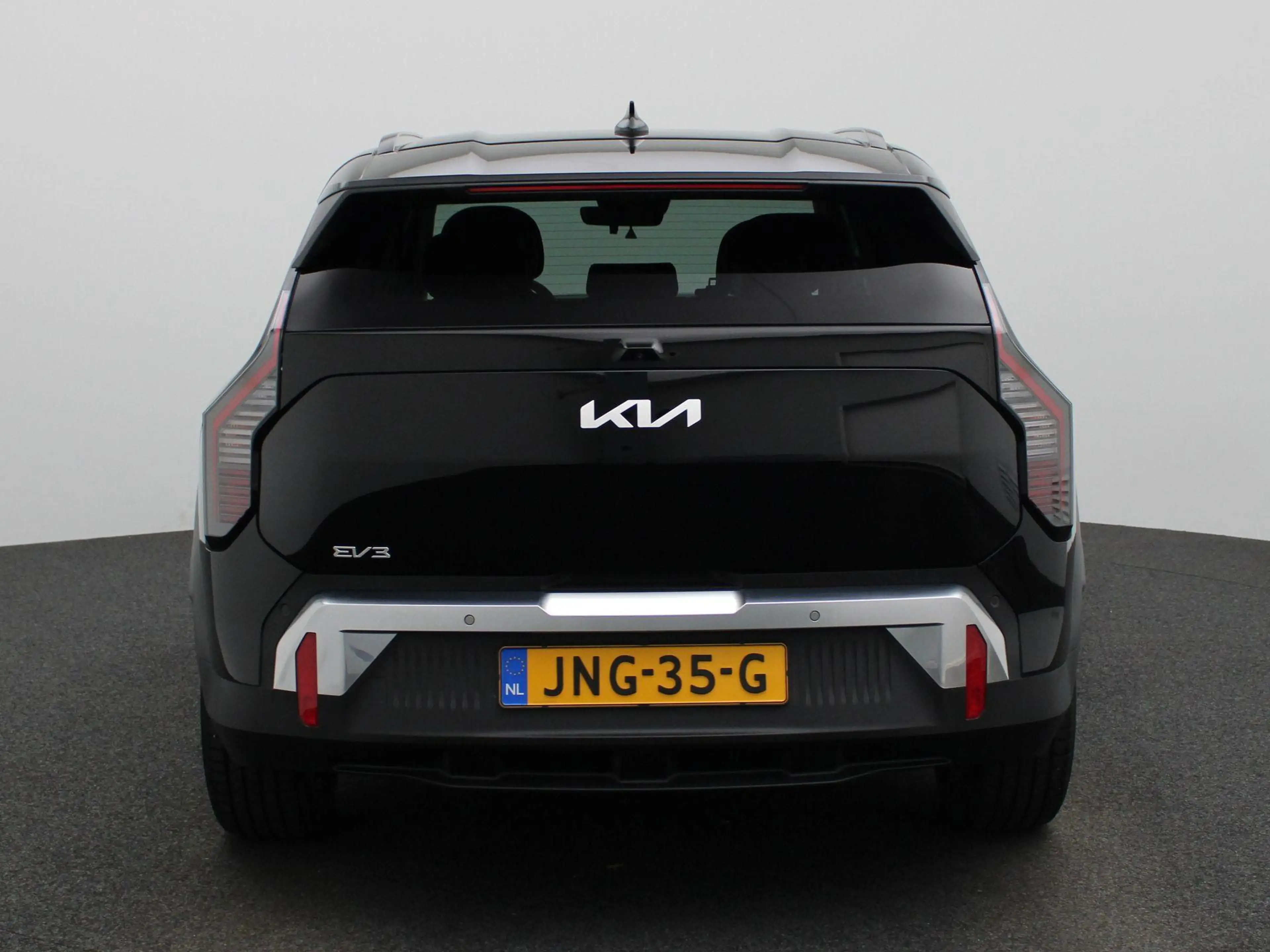 Kia EV3 Plus 81.4 kWh | Stoelverwarming | Camera | Keyless — photo 7