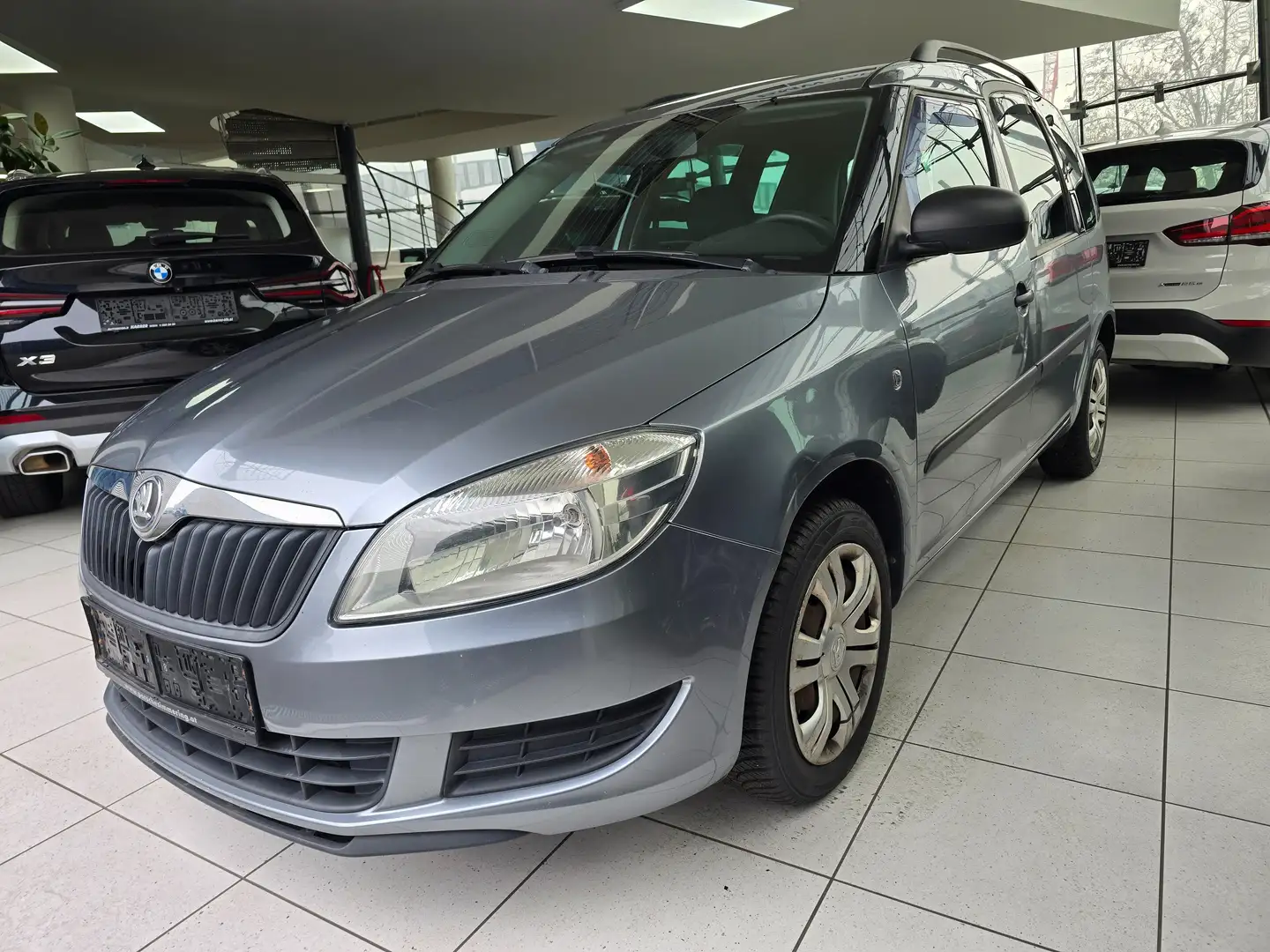 Skoda Roomster 1,2 TSI Steuerkette neu/ Ganzjahresreifen neu Grau - 1