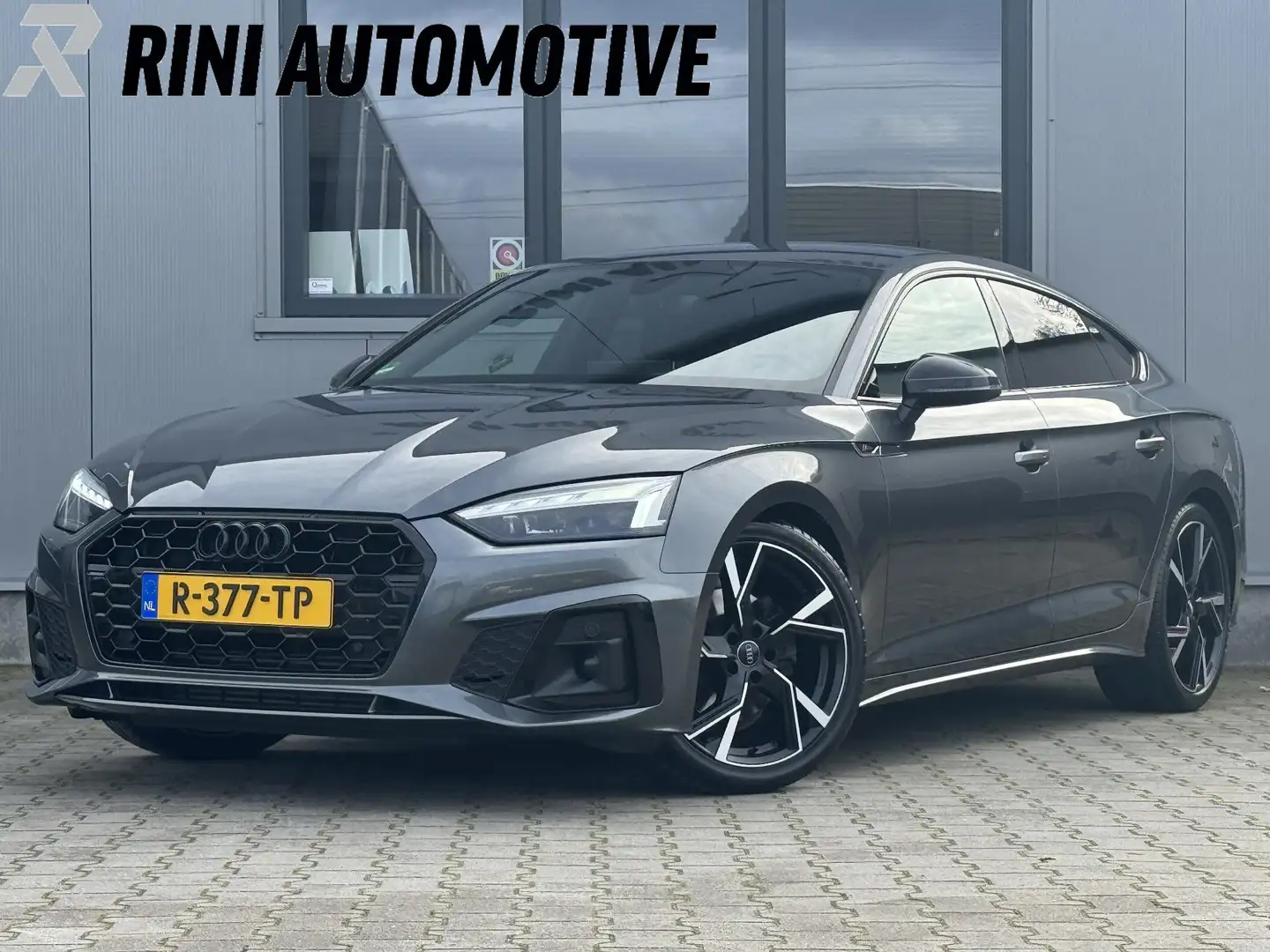 Audi A5 Sportback 35 TFSI S line edition 150 PK | 19 Inch Grau - 1