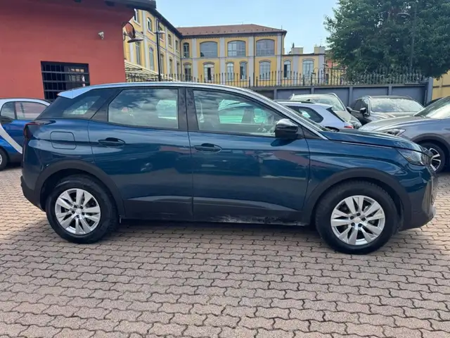 Peugeot 3008 view 7