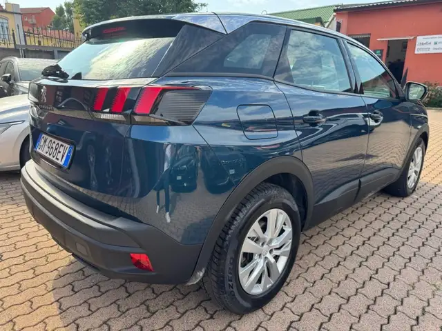 Peugeot 3008 view 4