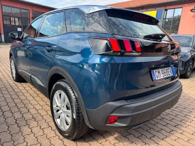 Peugeot 3008 view 6