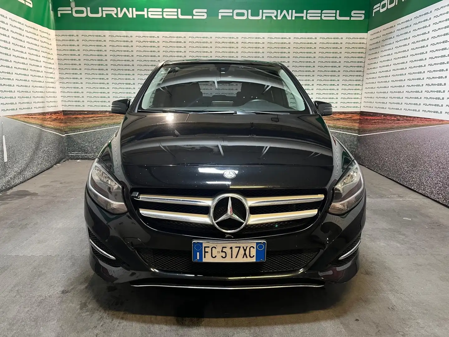 Mercedes-Benz B 160 Classe B - T246 d (cdi) Business WWW.FOURWHEELS.IT Noir - 2