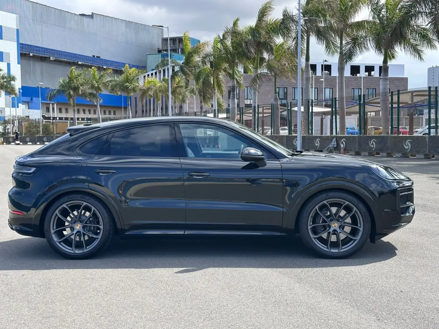 Porsche Cayenne Coupé E-Hybrid Aut. Negro - 1