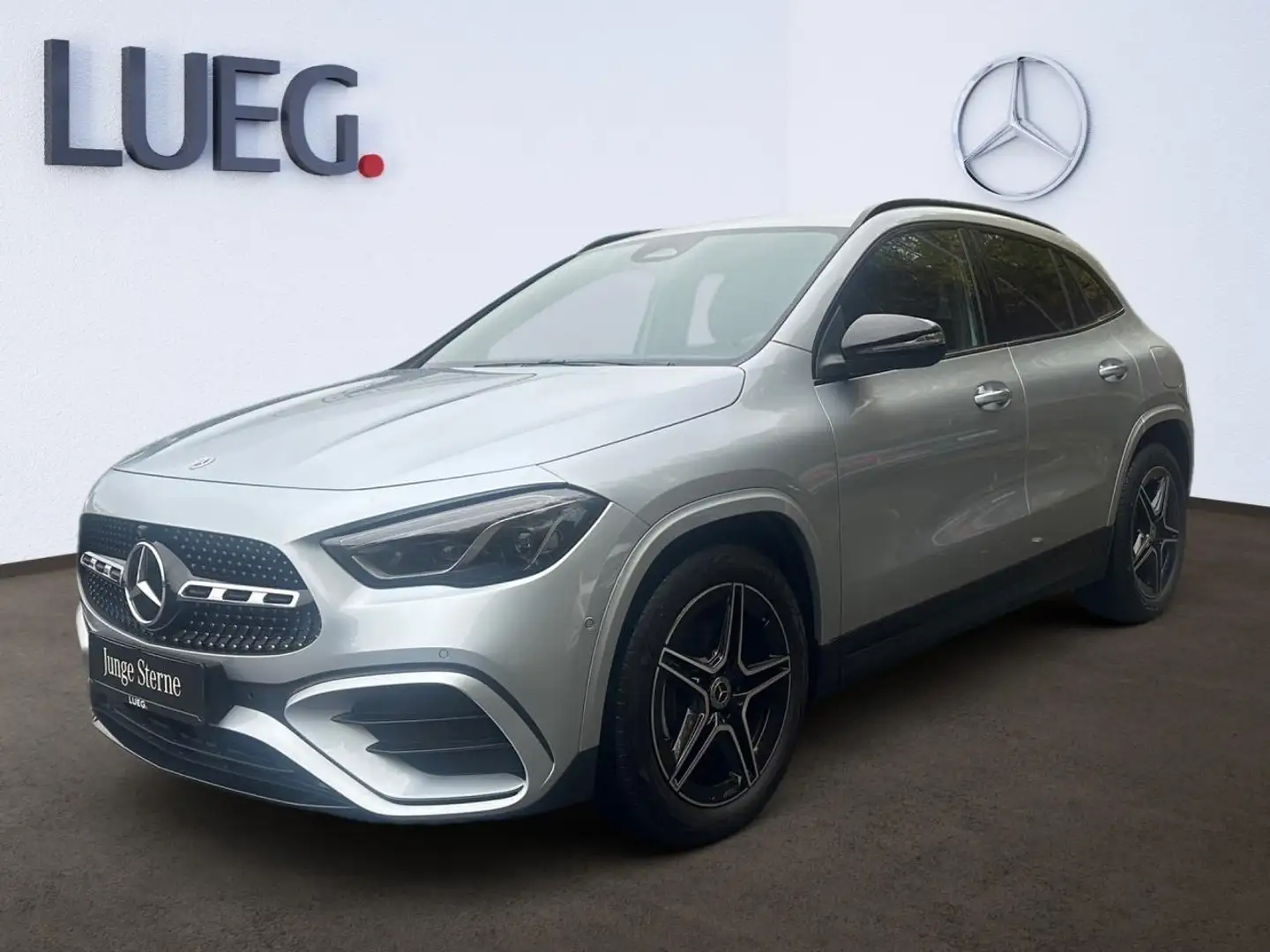 Mercedes-Benz GLA 200 d AMG-EDITION+NIGHT+SOUNDSYSTEM+LED Silber - 2