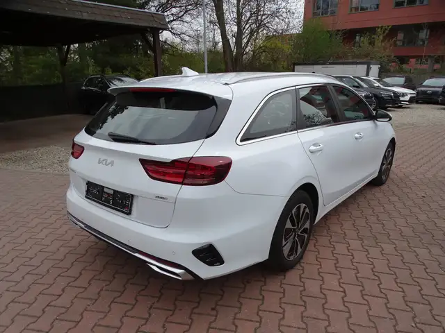 Kia Ceed view 6