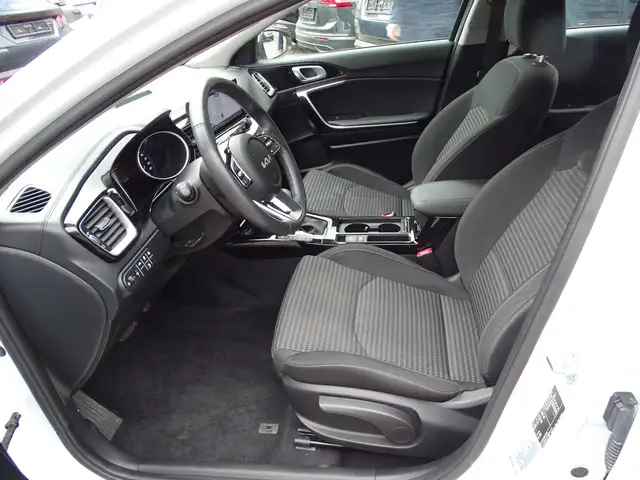 Kia Ceed view 10