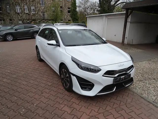 Kia Ceed view 7