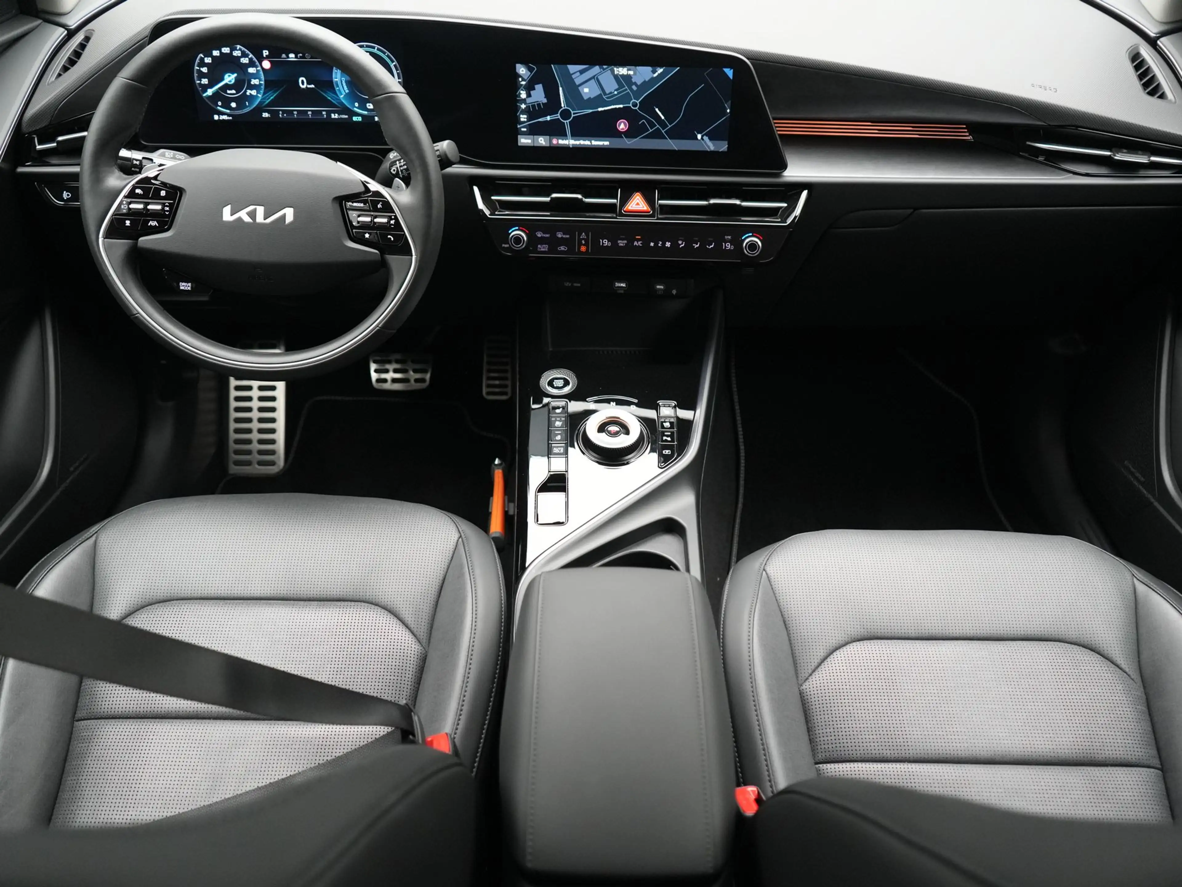 Kia Niro 1.6 GDi ExecutiveLine PHEV 182pk Dealer O.H | Trek — photo 16
