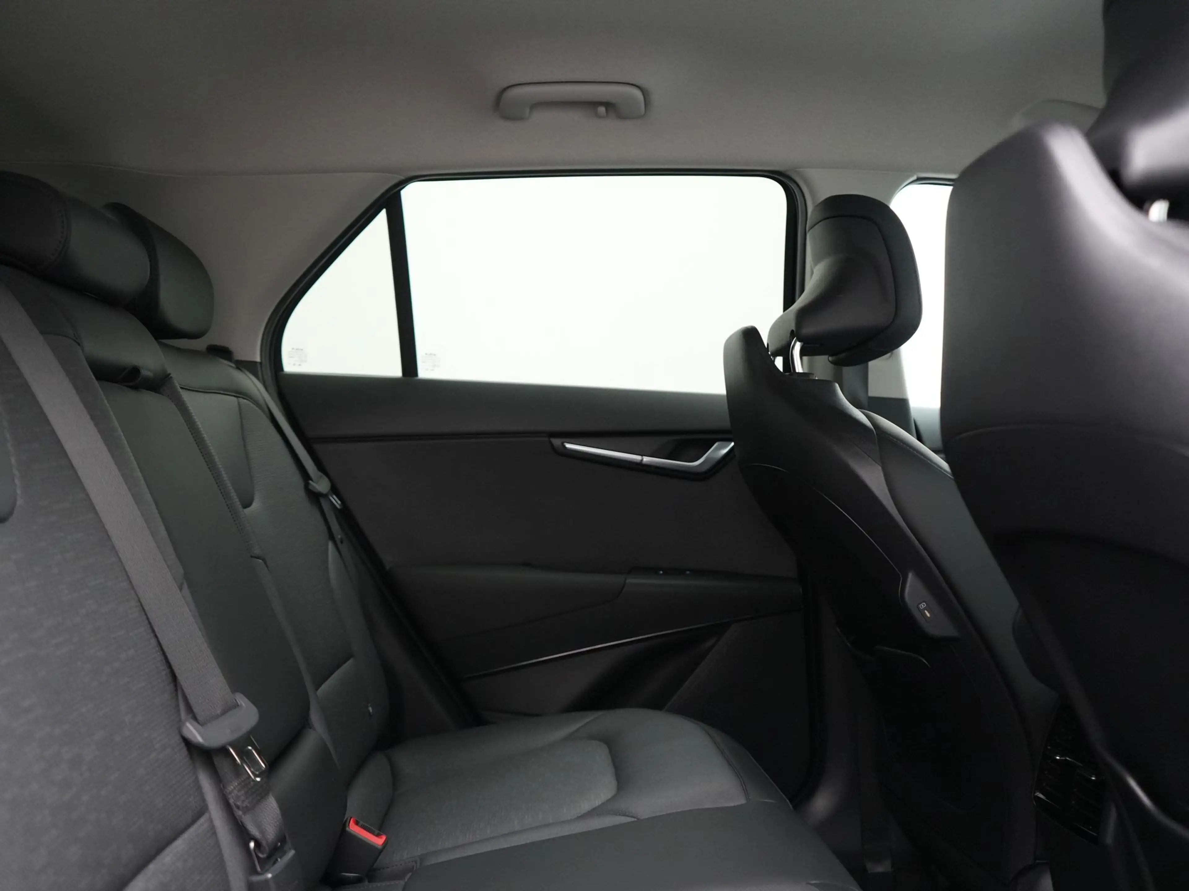 Kia Niro 1.6 GDi ExecutiveLine PHEV 182pk Dealer O.H | Trek — photo 6