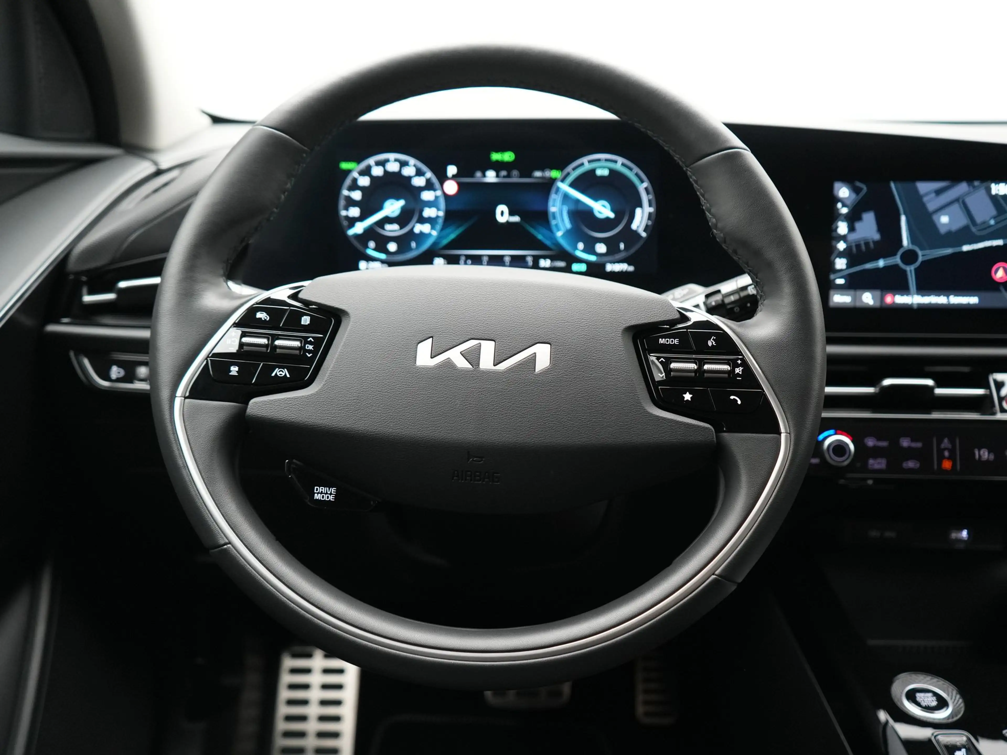 Kia Niro 1.6 GDi ExecutiveLine PHEV 182pk Dealer O.H | Trek — photo 19