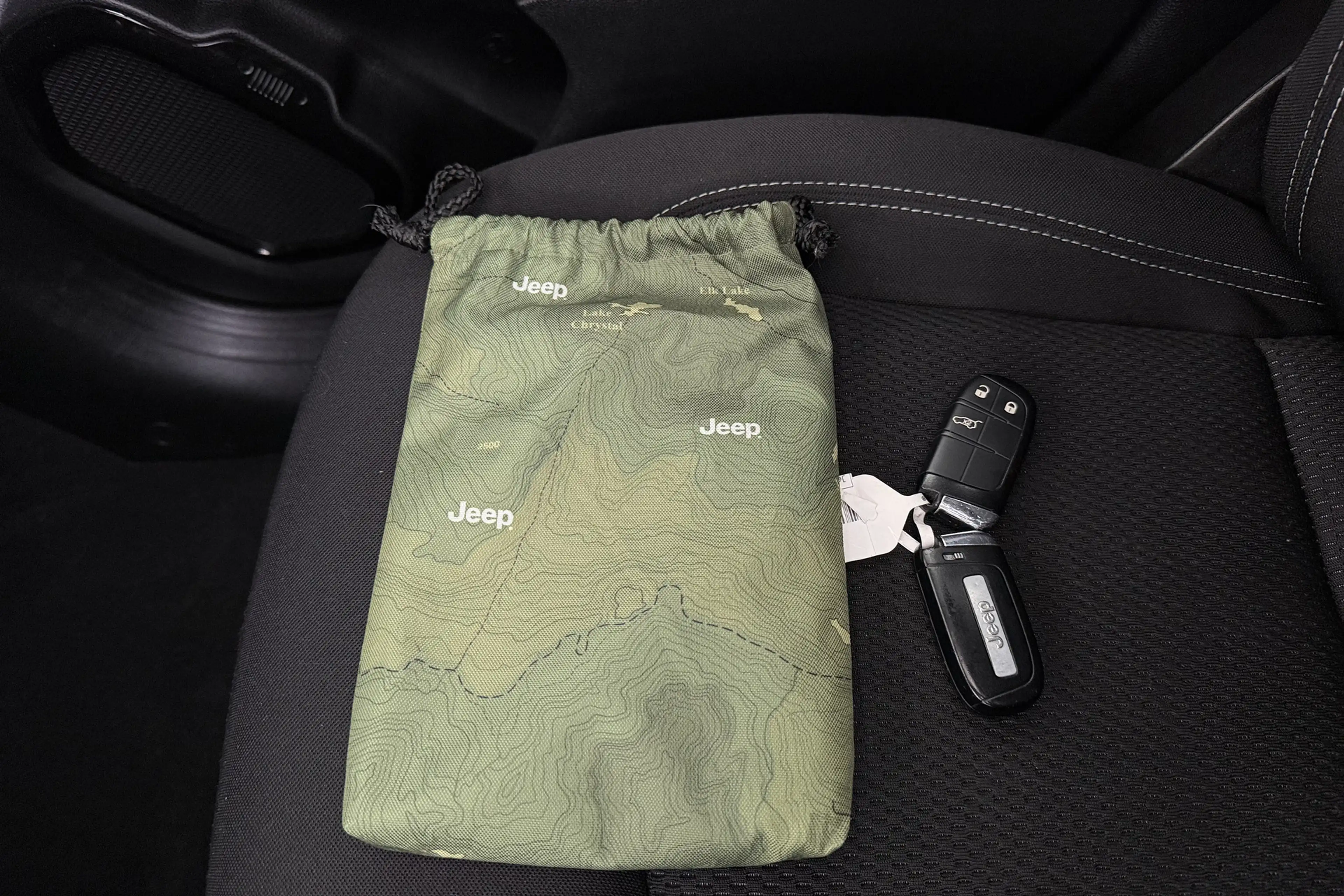 Jeep Renegade 1.5T 131 PK Aut. e-Hybrid S Pano-dak 19'LMV Camera — photo 30