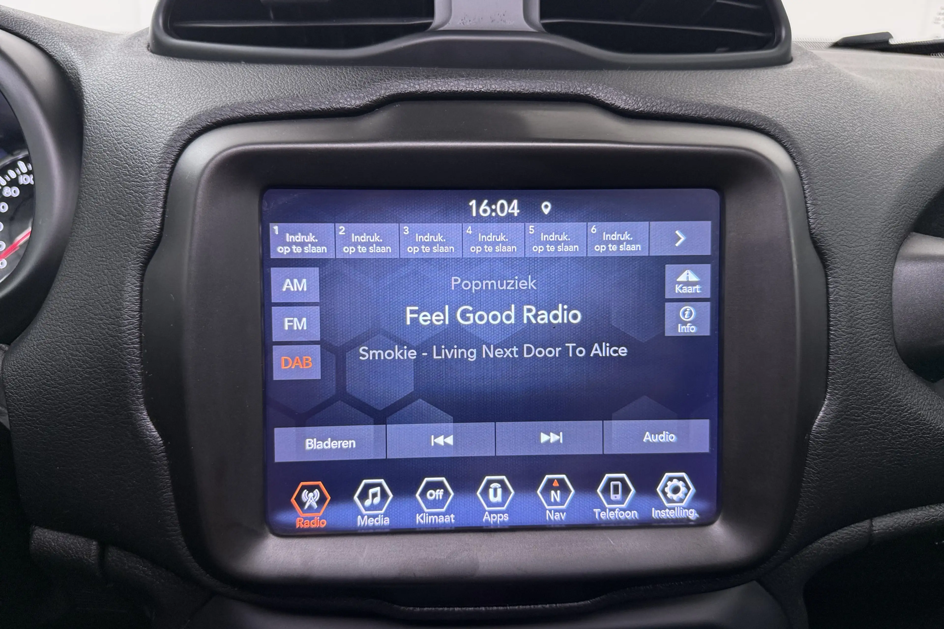 Jeep Renegade 1.5T 131 PK Aut. e-Hybrid S Pano-dak 19'LMV Camera — photo 25
