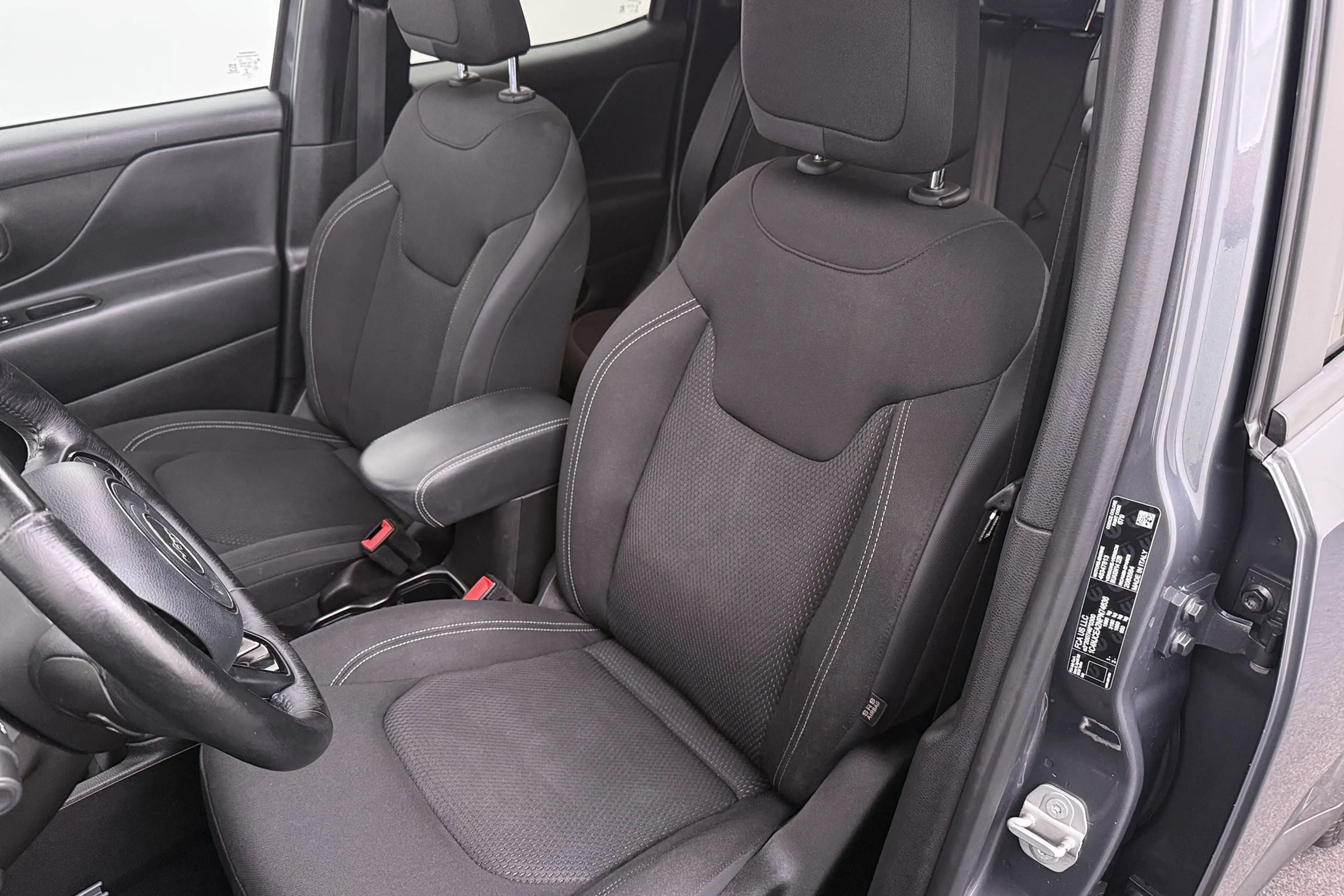 Jeep Renegade 1.5T 131 PK Aut. e-Hybrid S Pano-dak 19'LMV Camera — photo 10