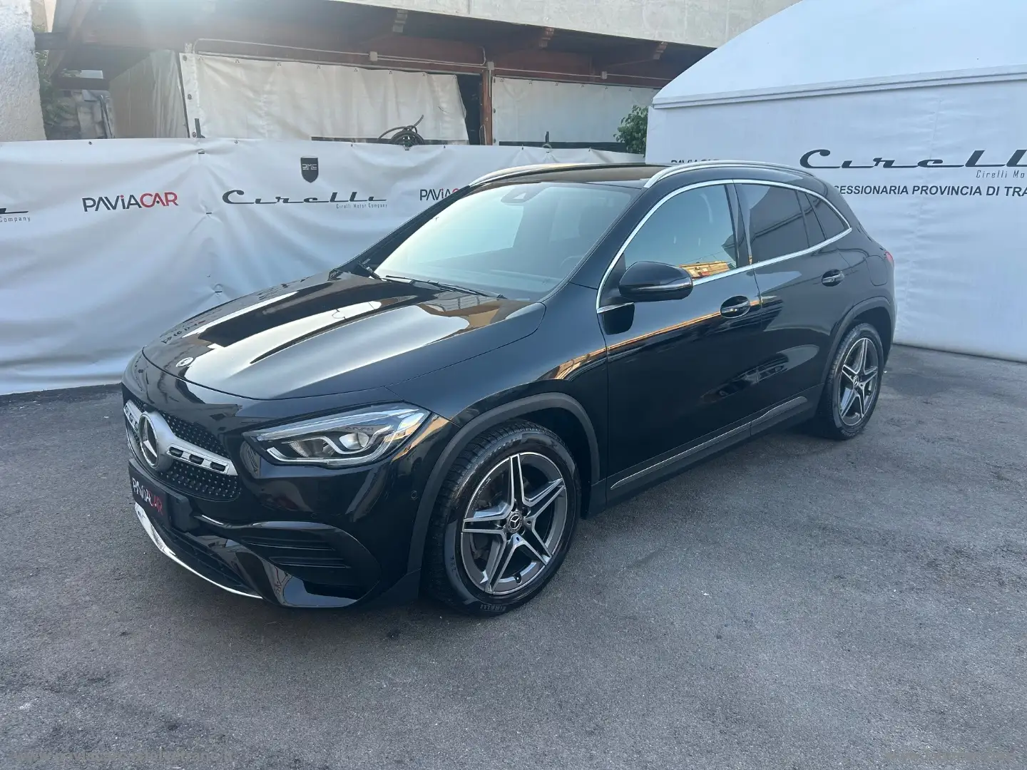 Mercedes-Benz GLA 180 GLA 200 d Automatic Premium Nero - 1