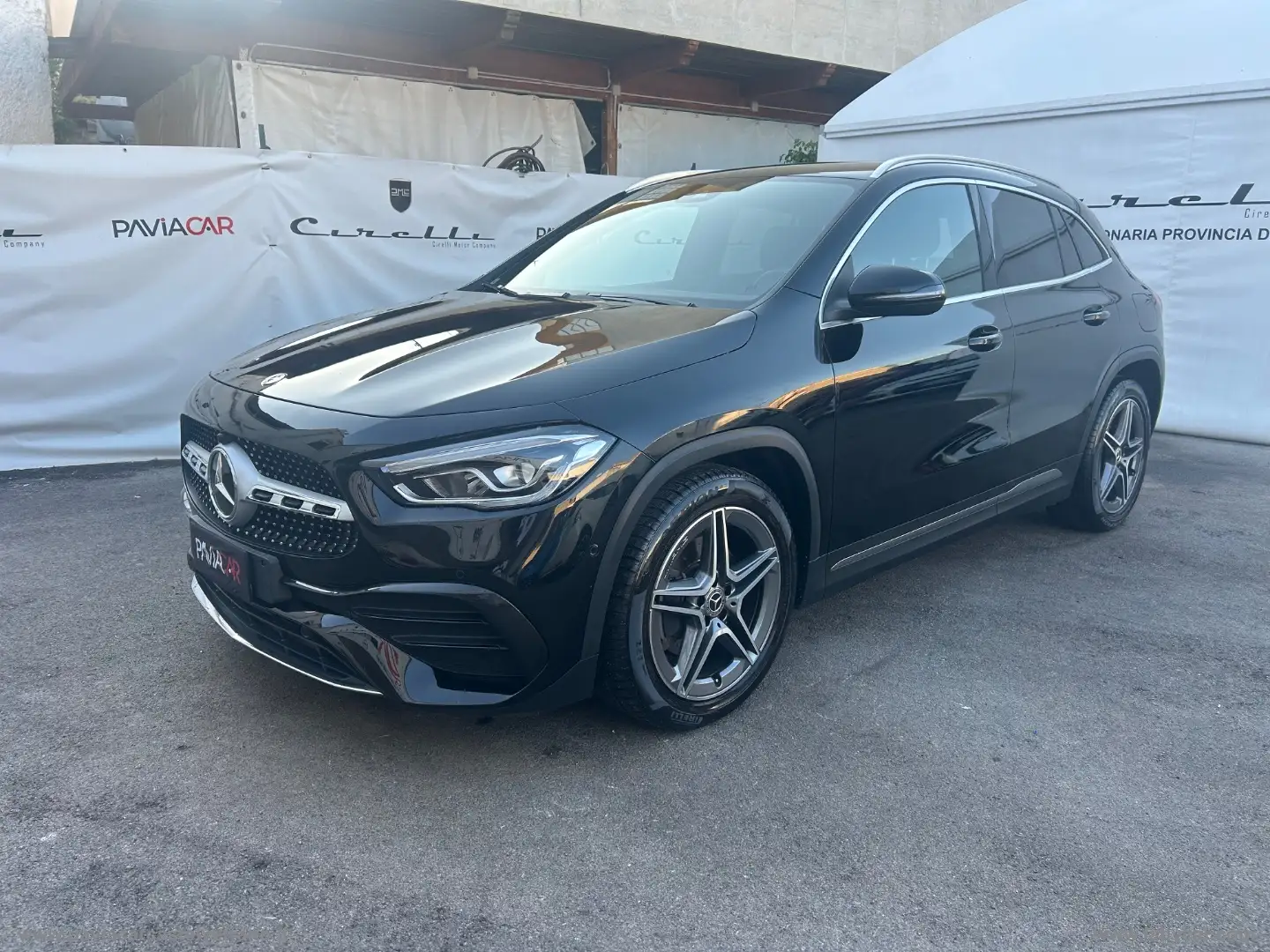 Mercedes-Benz GLA 180 GLA 200 d Automatic Premium Nero - 2