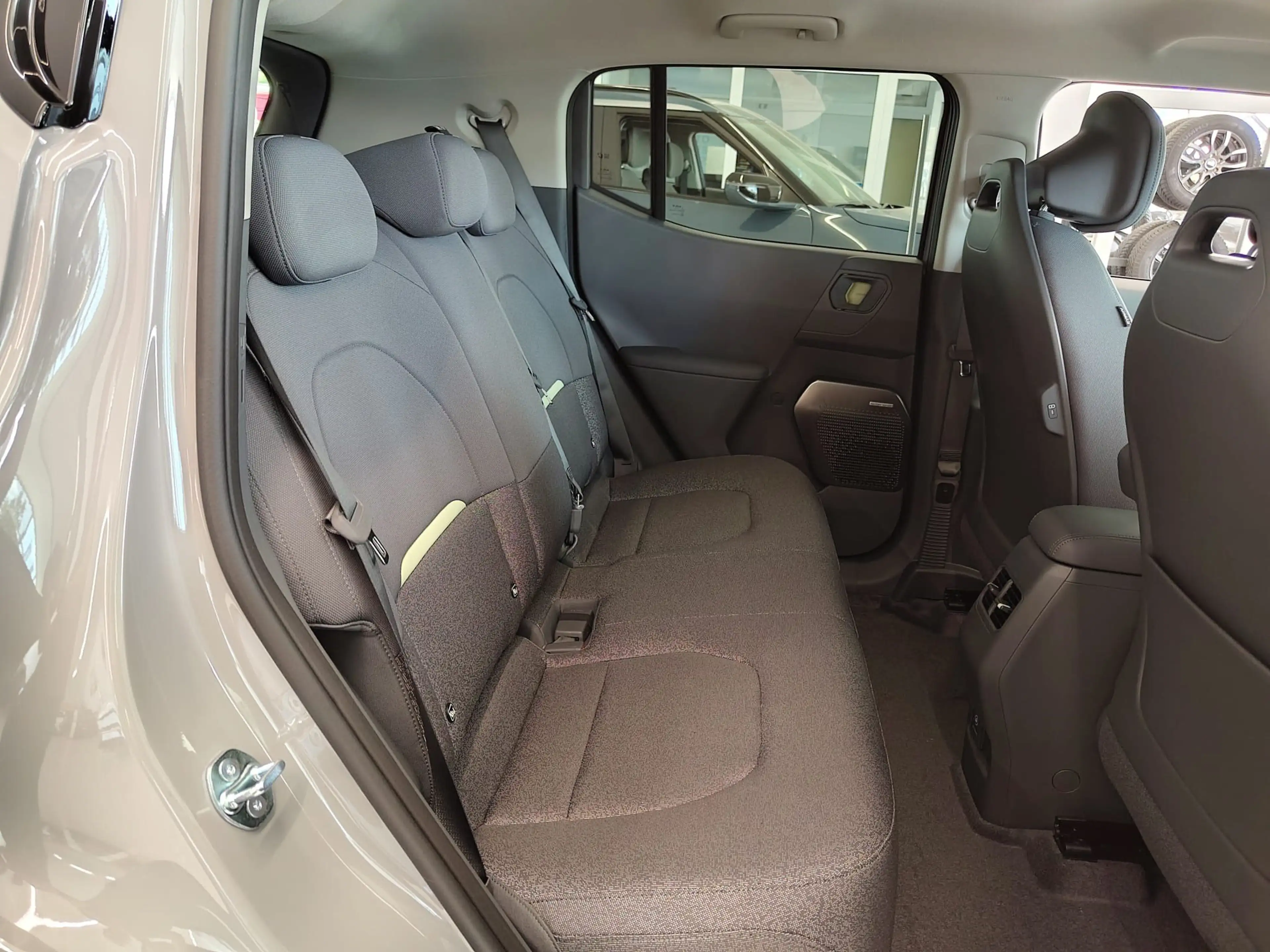 Kia EV2 42,2-kWh Earth 5-Sitzer Design — photo 12