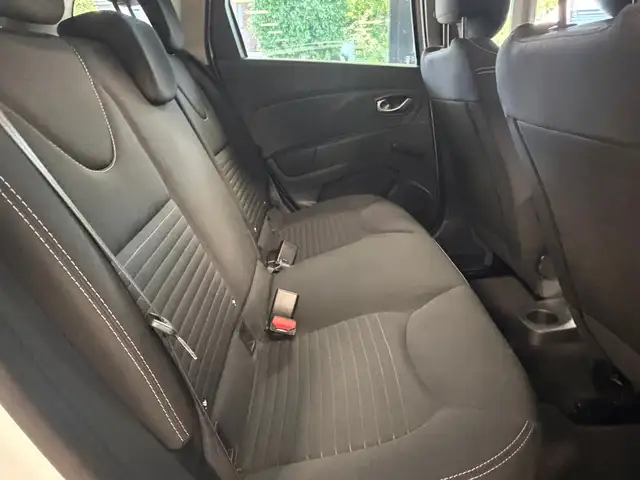 Renault Clio view 10