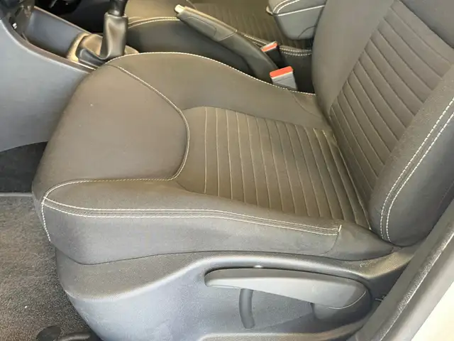 Renault Clio view 13