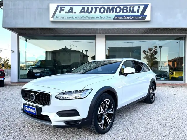 Volvo V90 Cross Country B4 (d) AWD Geartronic Business Pro