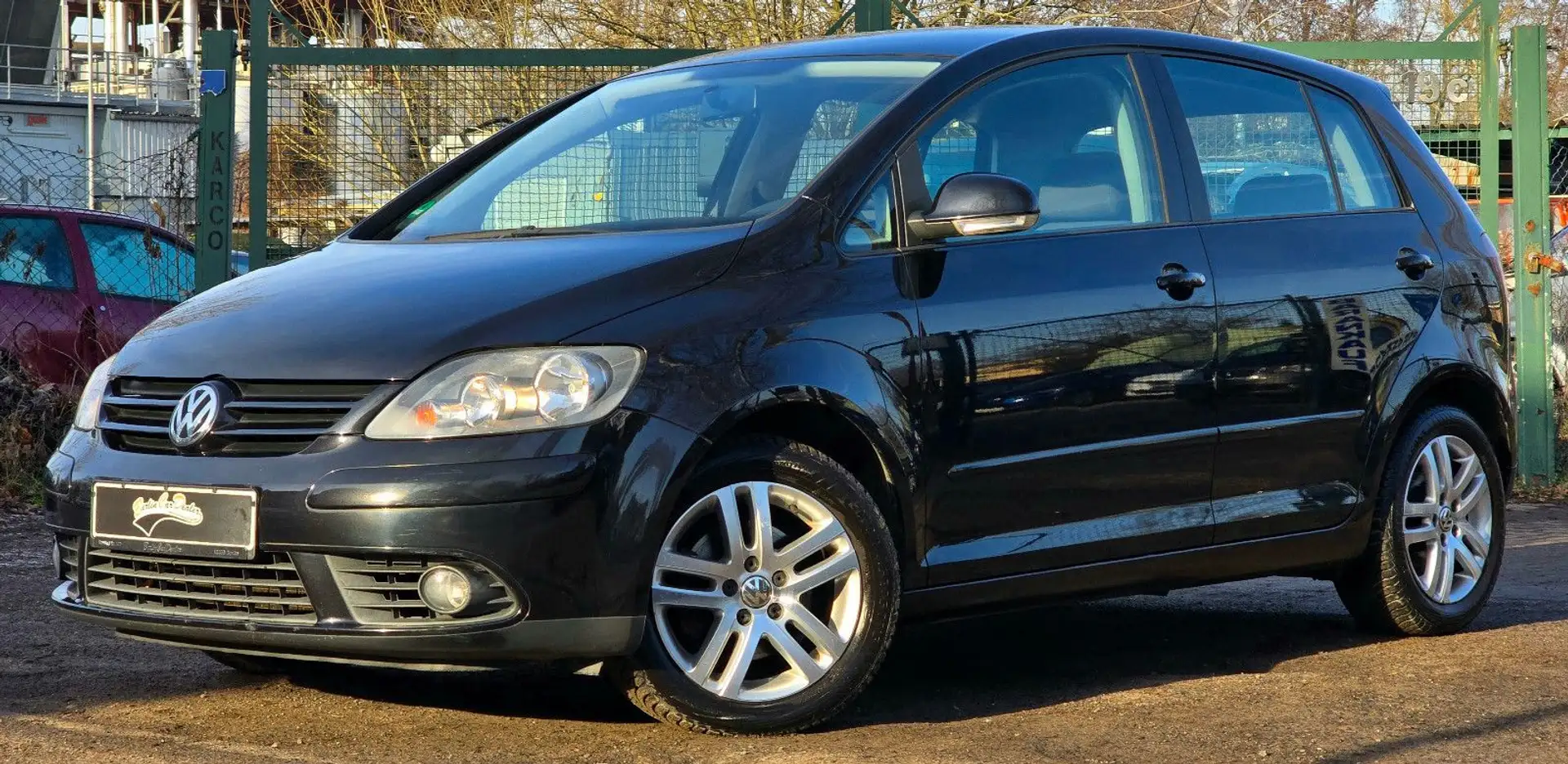 Volkswagen Golf Plus*TÜV NEU*105 TKM*KLIMA*SCHECKHEFT*PDC* Schwarz - 2