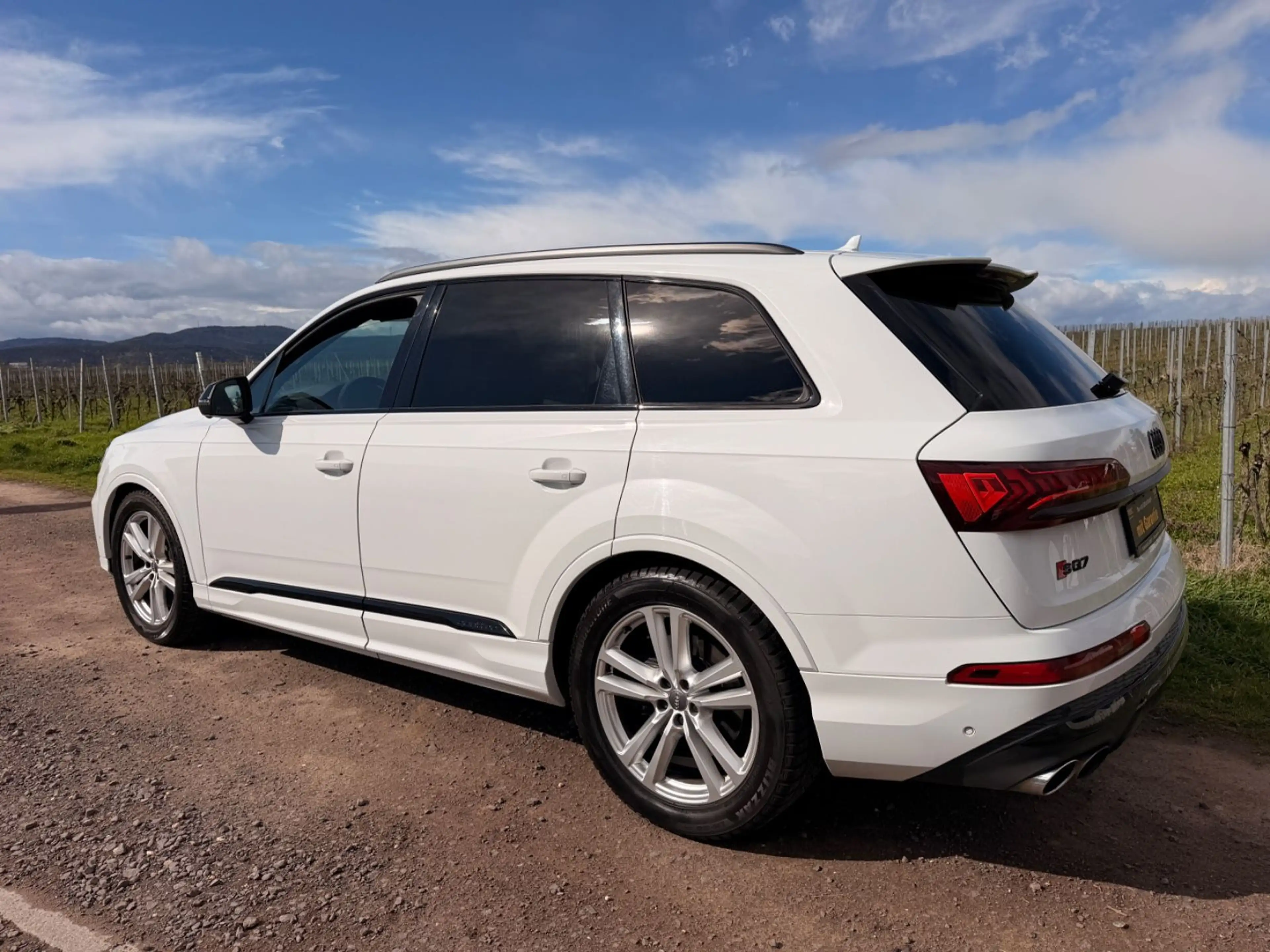 Audi SQ7 4.0 TDI quattro Matrix-LED / Head-up-Display — photo 6