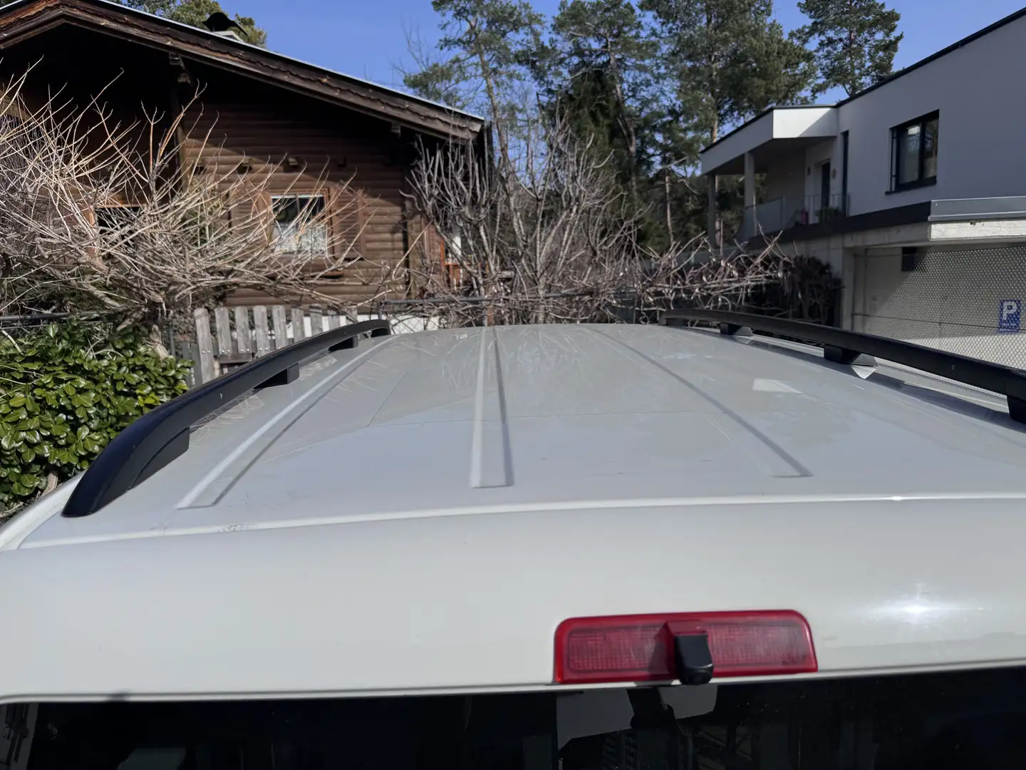 Volkswagen Caddy Kombi Comfortline 2,0 TDI DPF 4MOTION Weiß - 1