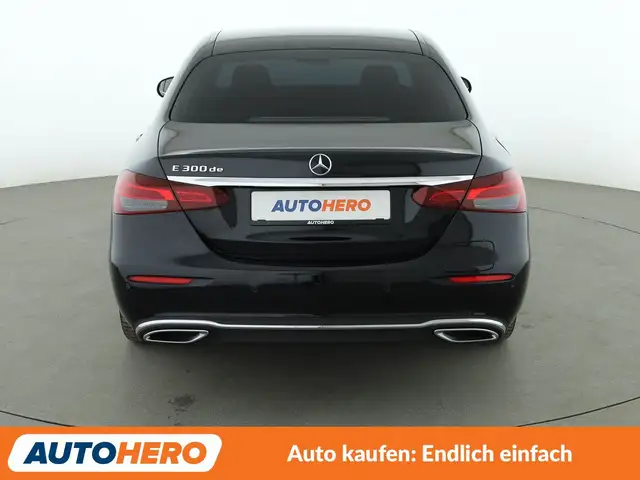 Mercedes-Benz E-Class view 5
