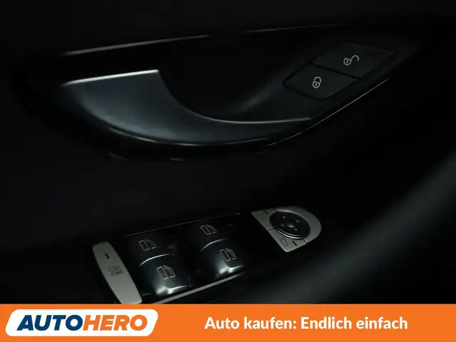 Mercedes-Benz E-Class view 25
