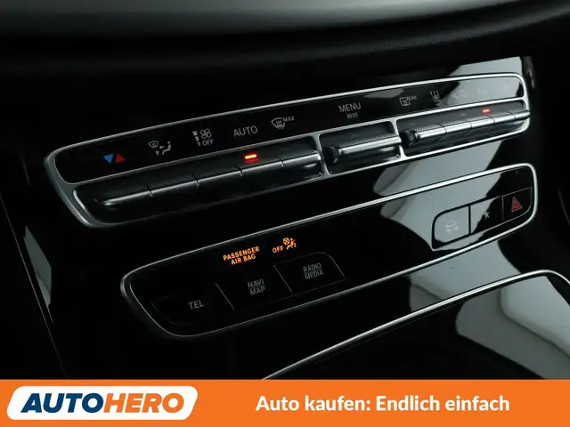 Mercedes-Benz E-Class view 23