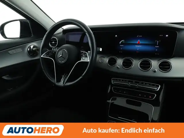 Mercedes-Benz E-Class view 13