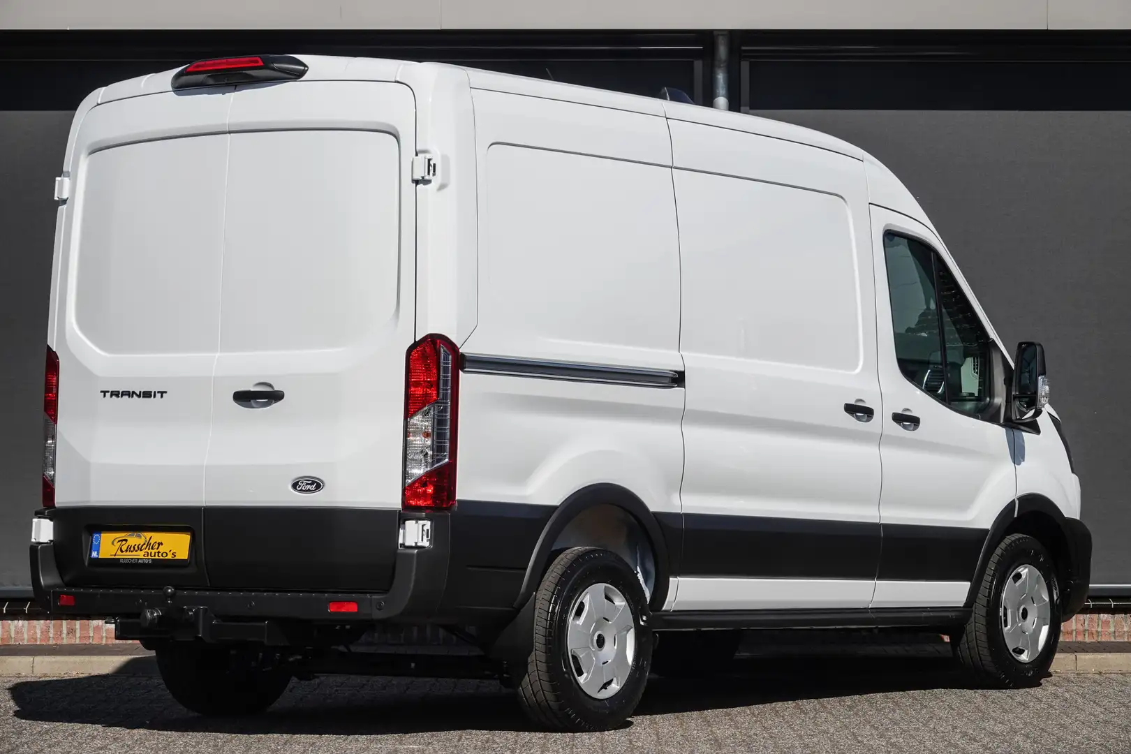 Ford Transit L2H2 2.0Tdci 130Pk | 350 | Trend | 2xSchuifdeur | Wit - 2