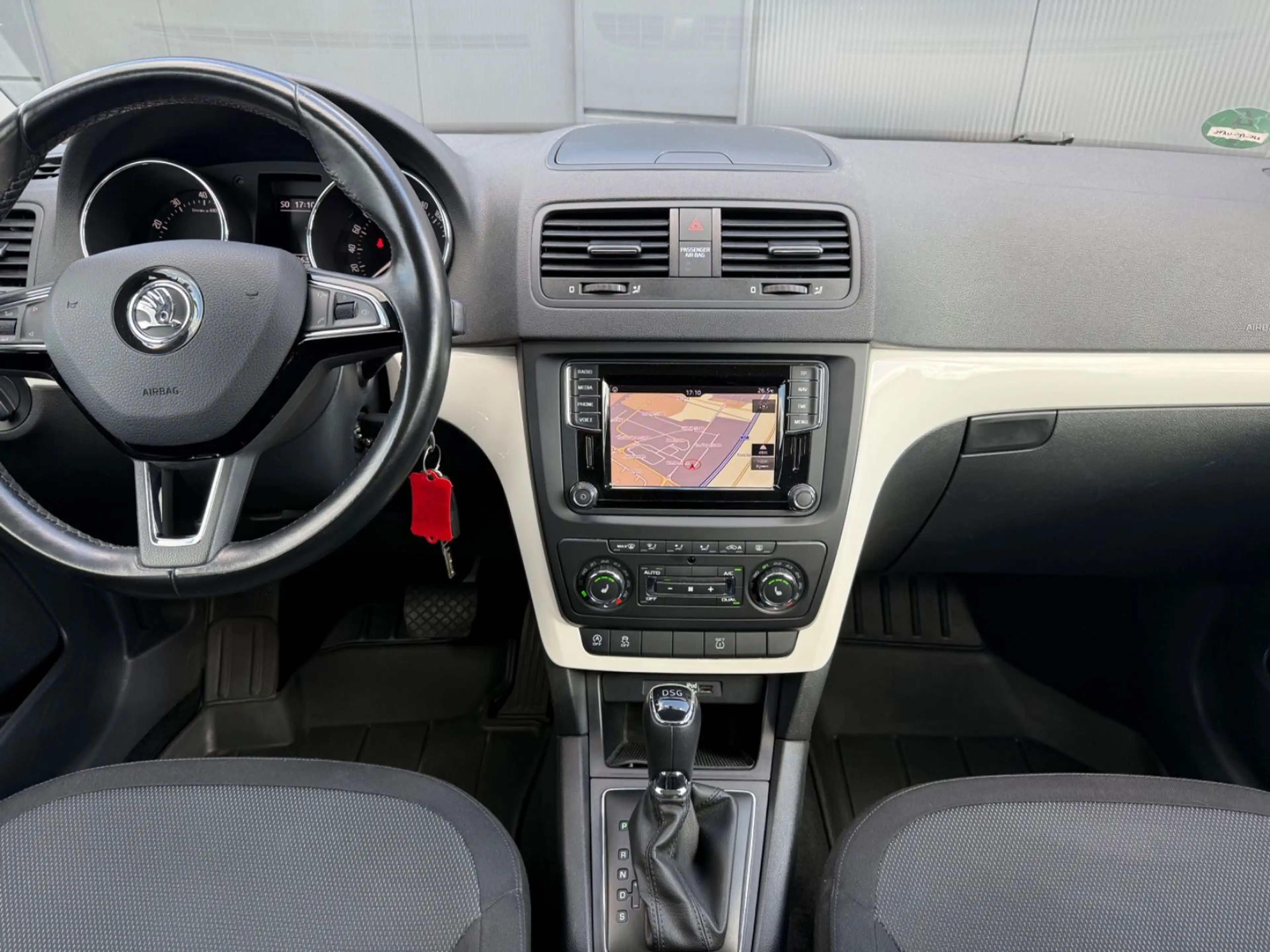 Skoda Yeti Ambition *Navi*Automatik — photo 13